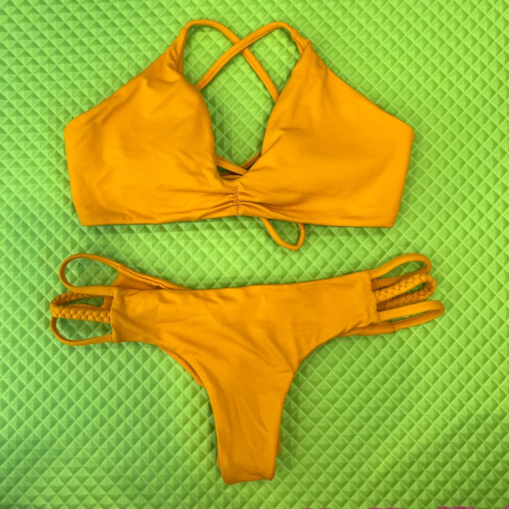 Midori Bikinis Mia top and bottoms in Mango size S